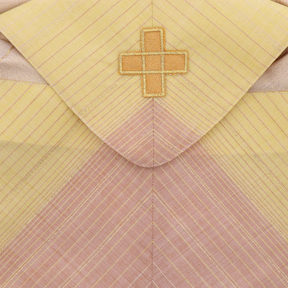 Casula con Croce ricamata su tessuto sfumato. Lana lurex

