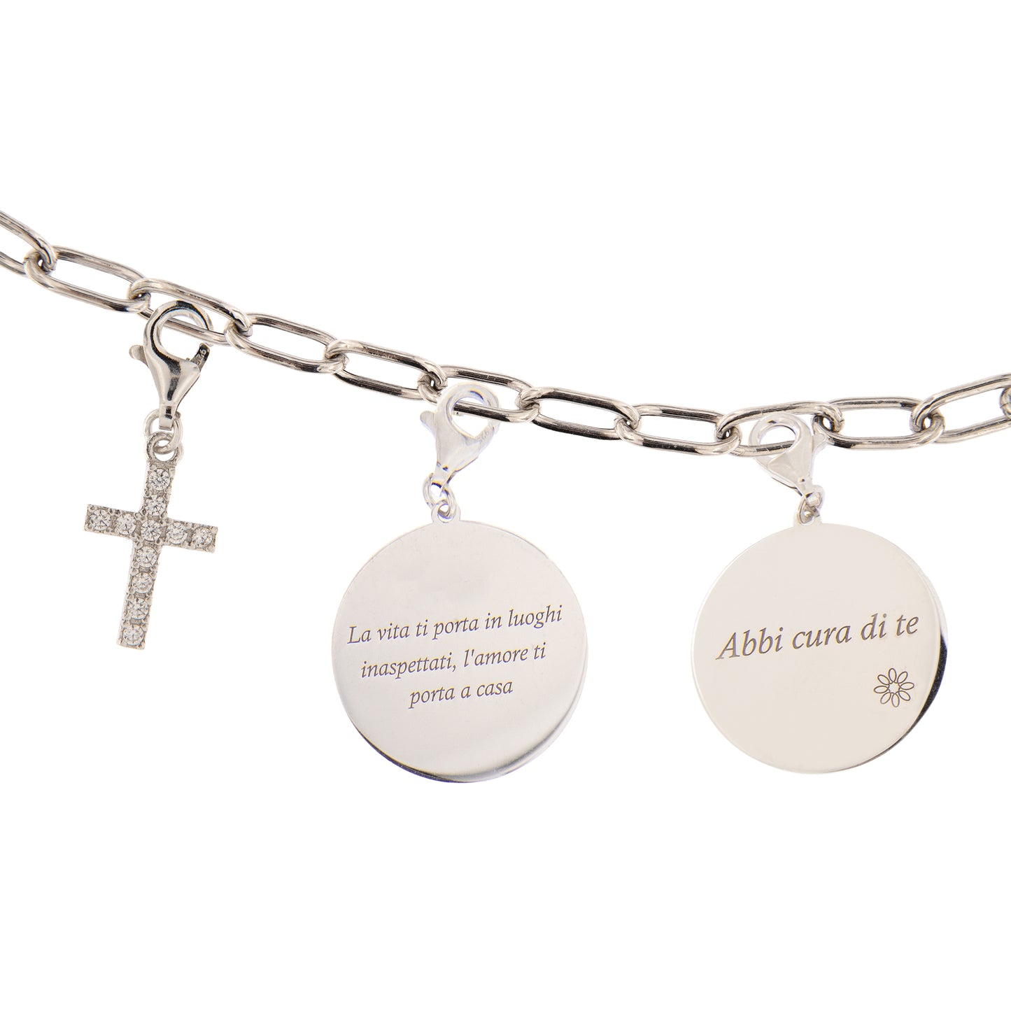 Ciondolo con incisione "La vita ti porta in luoghi inaspettati, l'amore ti porta a casa" in argento 925. Diametro 2 cm