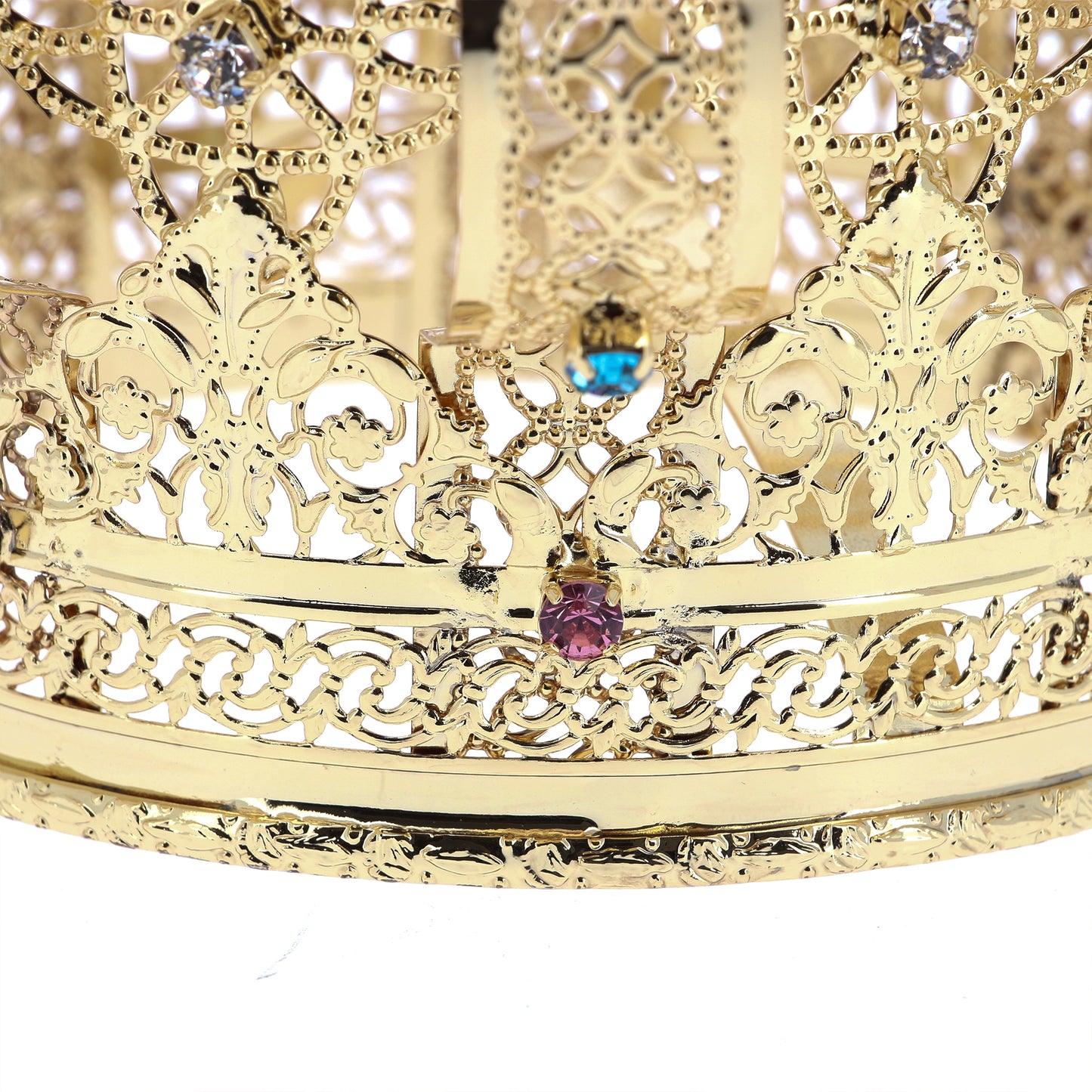 Corona in filigrana di ottone con strass. Diametro 23 cm
