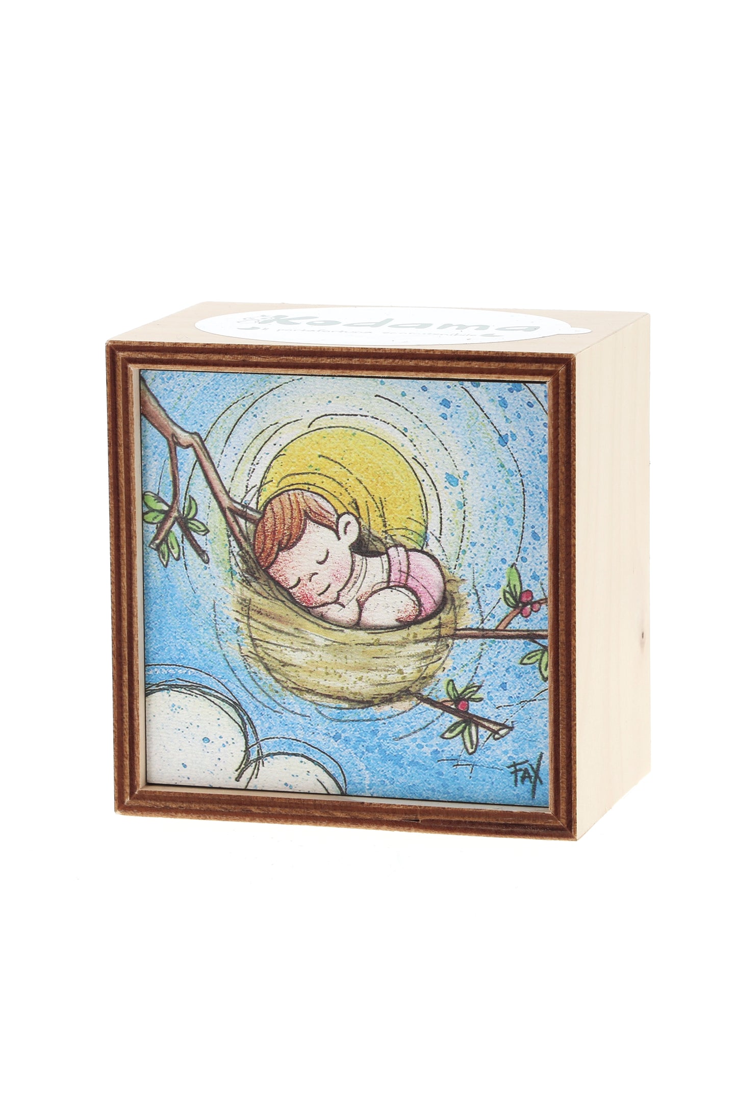 Piantina Kodama in cubo di legno - immagine Pulcina nel nido. Dimensioni 10x10 cm