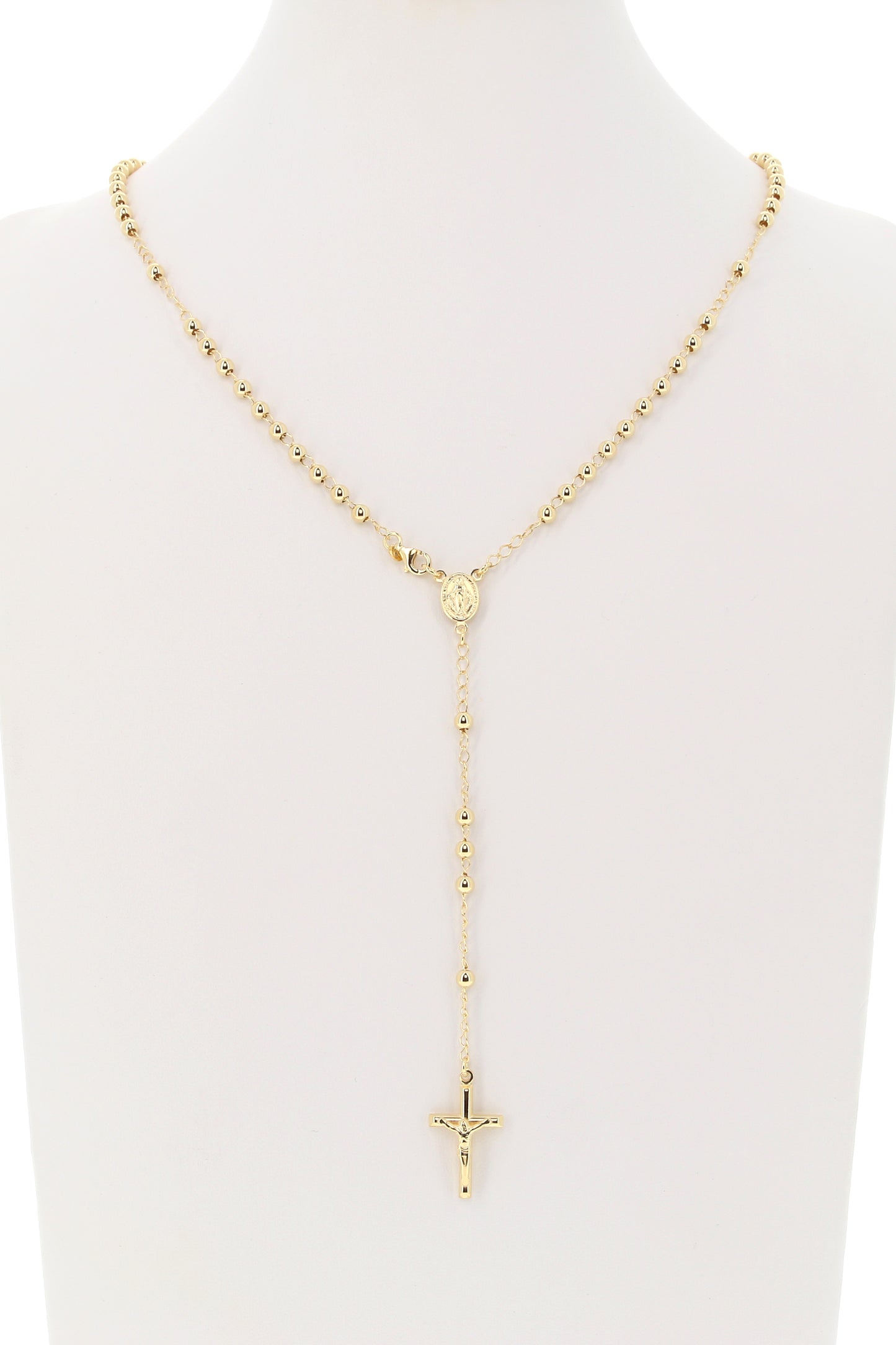 Rosario in argento indossabile con Crocifisso e grani diametro 0,4. Lunghezza 46 cm