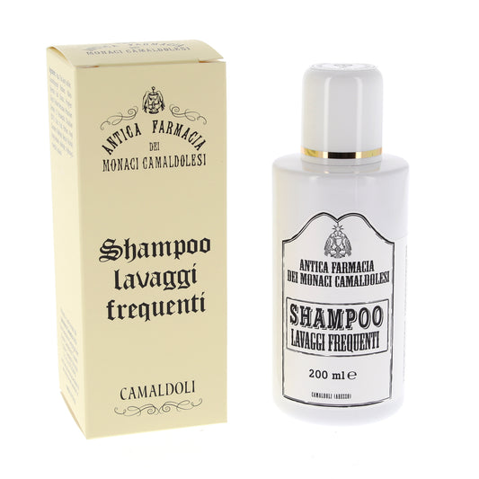 Shampoo lavaggi frequenti, per tutti i tipi di capelli. Flacone da 200 ml