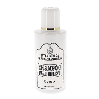 Shampoo lavaggi frequenti, per tutti i tipi di capelli. Flacone da 200 ml