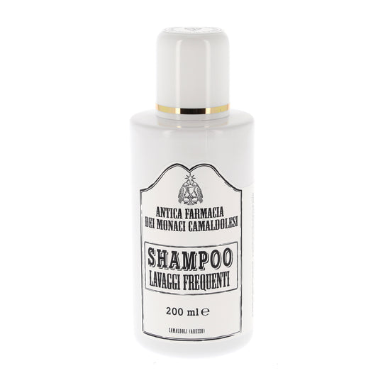 Shampoo lavaggi frequenti, per tutti i tipi di capelli. Flacone da 200 ml