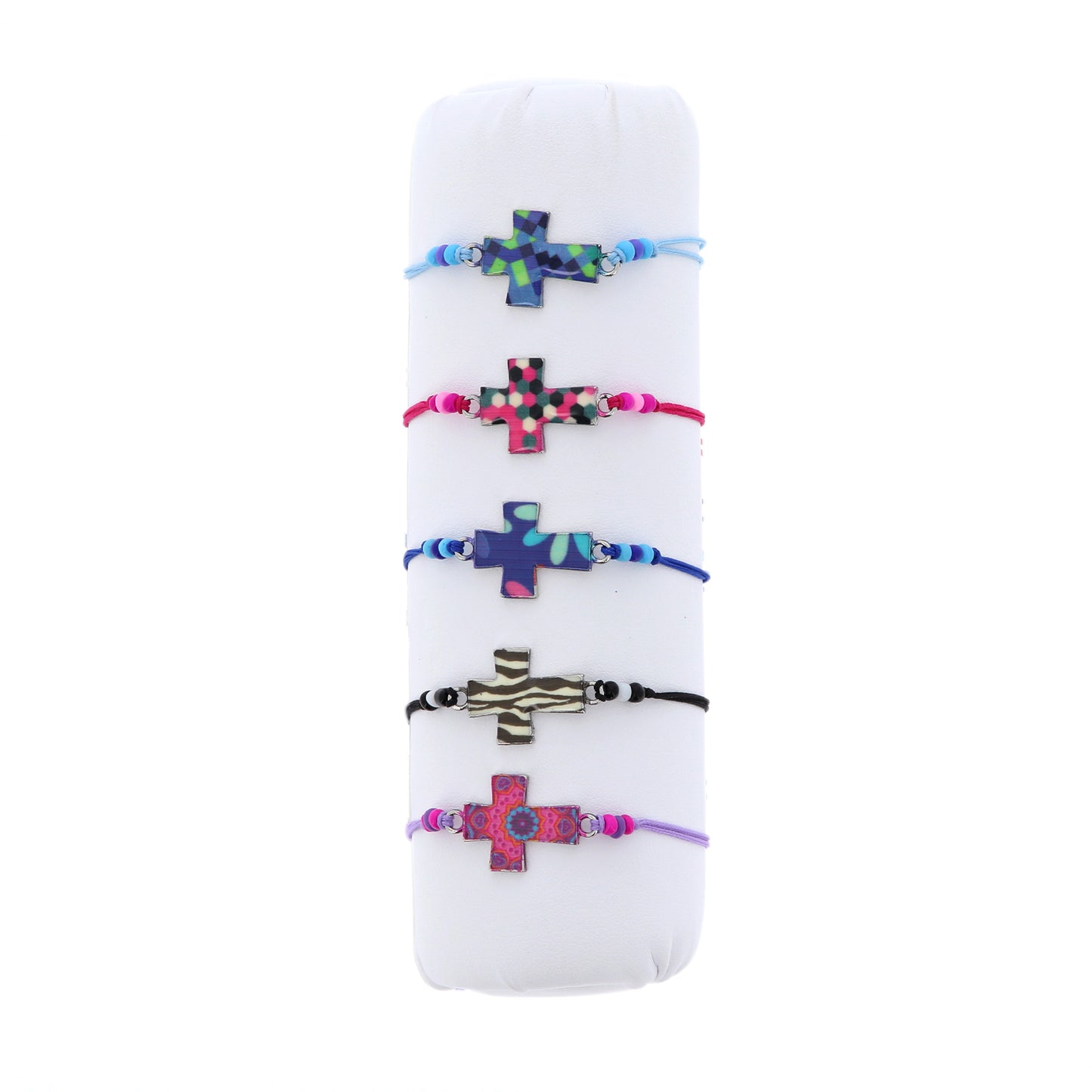 Bracciale in corda con ciondolo passante in colori assortiti. Regolabile