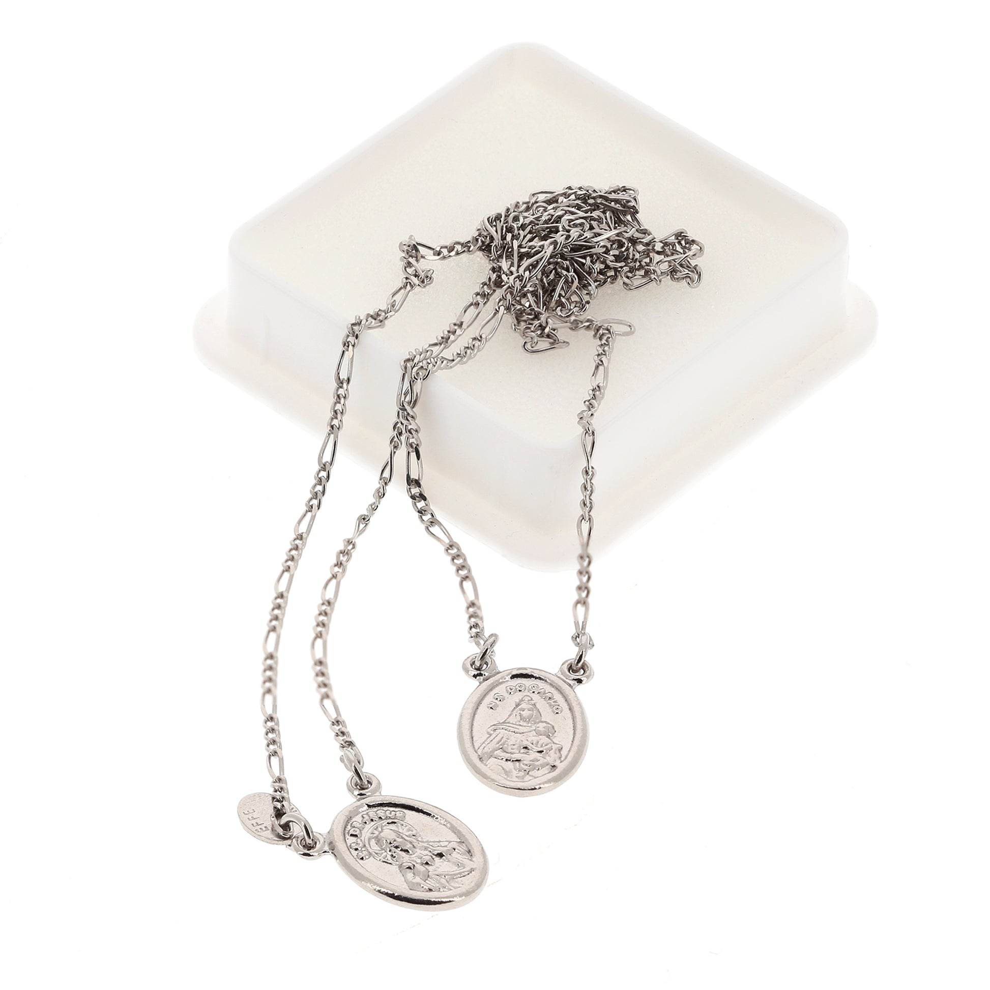 Scapolare del Carmelo in argento 925 con medaglie ovali. Lunghezza 32 cm