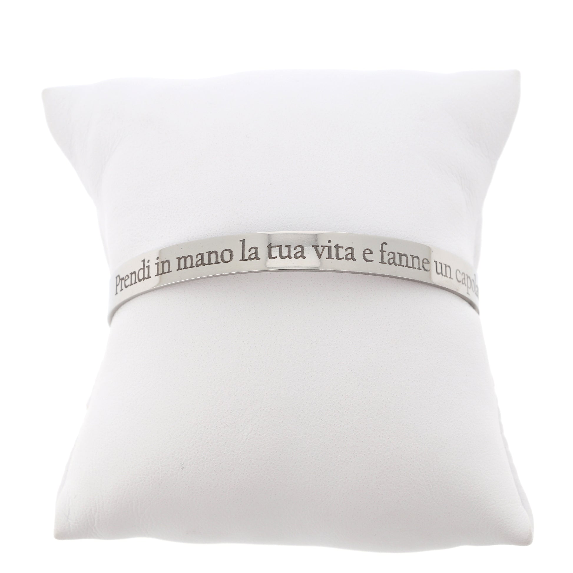Bracciale rigido in acciaio con incisione