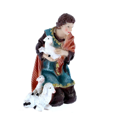 Set presepe composto da 11 soggetti in resina. Altezza 15,4 cm