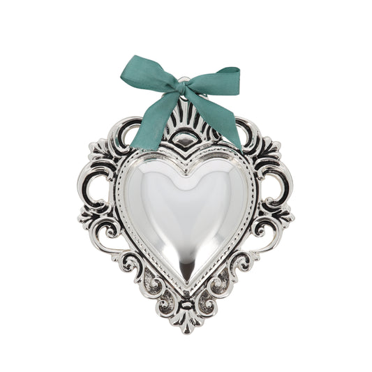 Cuore Votivo moderno in resina argentata. Dimensioni 17,5x21,5 cm