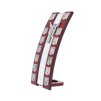 Via Crucis da appoggio in legno verniciato mogano. Altezza 30 cm
