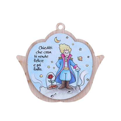 Immagine Piccolo Principe in legno colorato a forma di fiore, con magnete e cordoncino. Altezza 8,5 cm