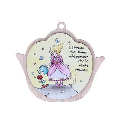 Immagine Piccolo Principe in legno colorato a forma di fiore, con magnete e cordoncino. Altezza 8,5 cm