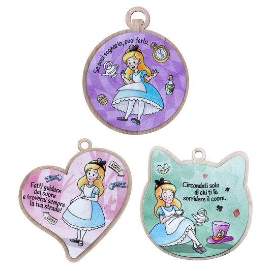 Immagine in legno Alice nel paese delle meraviglie con magnete e cordoncino
