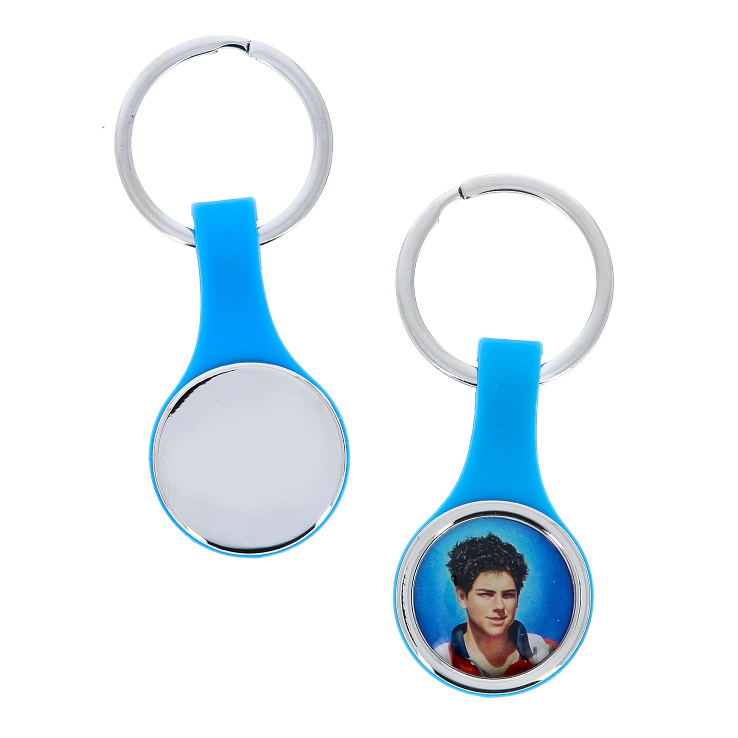 Portachiavi in silicone e metallo Carlo Acutis. Altezza 8,5 cm