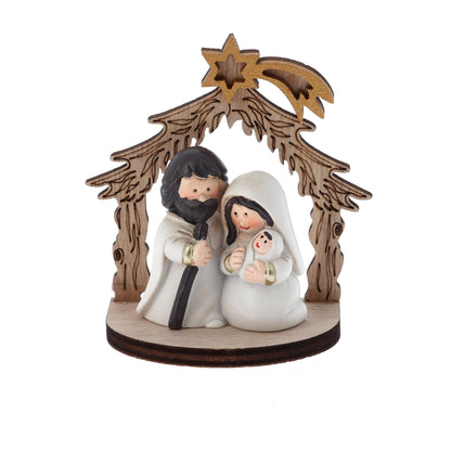 Presepe con Sacra Famiglia in resina su supporto in legno sagomato. Altezza 8 cm