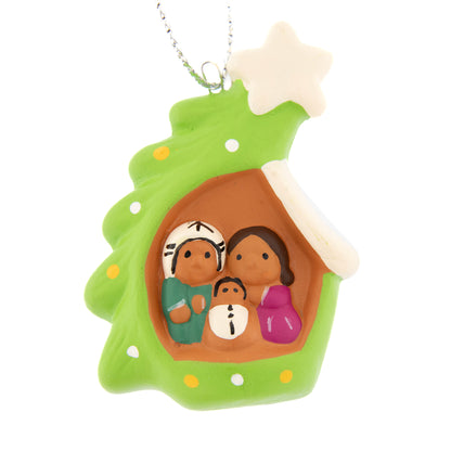 Presepe piccolo con alberello in colori assortiti. Dimensioni 5x3,5 cm