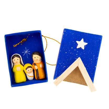 Presepe piccolo in scatolina. Dimensioni 5,2x3,8 cm