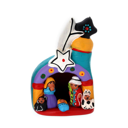 Presepe su chiesa con stella in colori assortiti. Dimensioni: 6,8x10,2 cm
