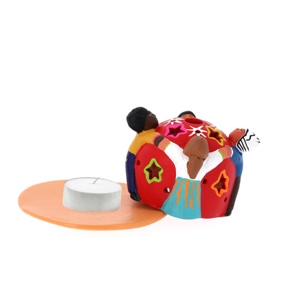 Porta lumino in terracotta con girotondo di bambini. Dimensioni 5x6 cm