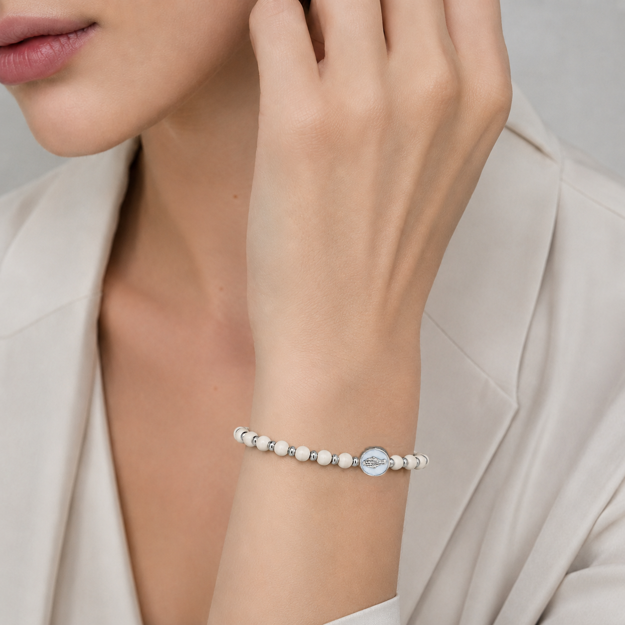 Bracciale Devozionale con Miracolosa panna con ciondolo smaltato