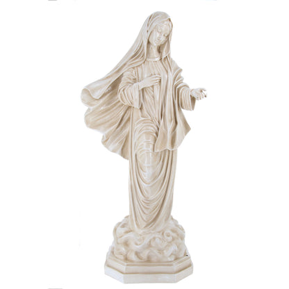Statua Madonna Regina della Pace di Medjugorie in vetroresina, color avorio. Altezza 130 cm