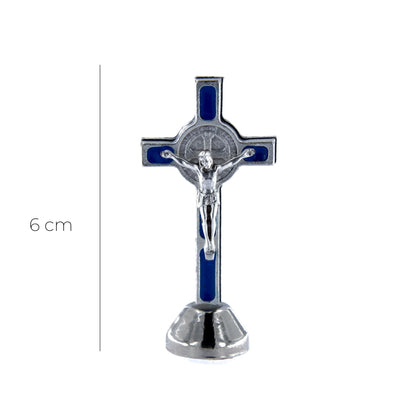 Croce da appoggio San Benedetto, in zama smaltata. Altezza 6 cm