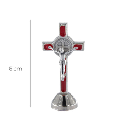 Croce da appoggio San Benedetto, in zama smaltata. Altezza 6 cm