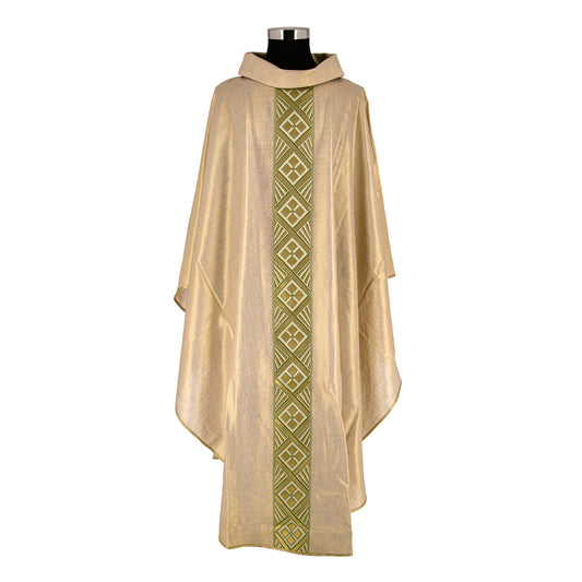 Priestly chasuble in pure linen with modern green galloon