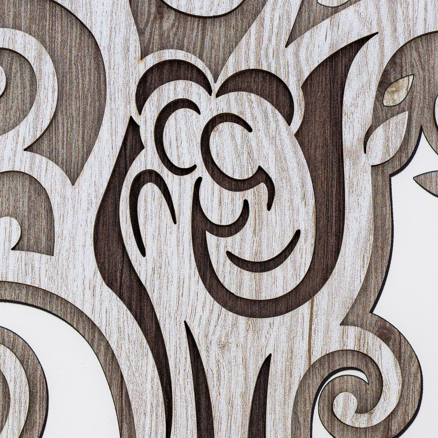 Quadro Albero della Vita in legno con Sacra Famiglia stilizzata e particolari in argento. Dimensioni 80x52 cm