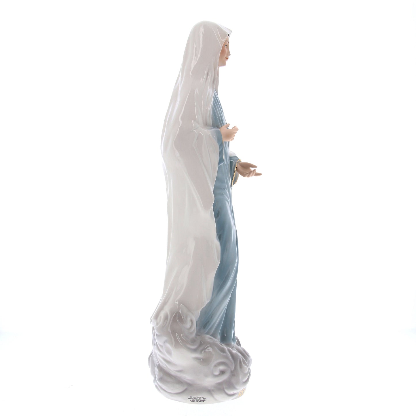 Statua Regina della pace in ceramica colorata dipinta a mano. Altezza 50 cm