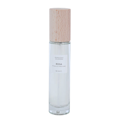 Acqua di profumo, fragranza rosa. Confezione da 50 ml