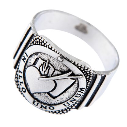 UNUM – Il Sigillo della Fede. Anello in argento 925