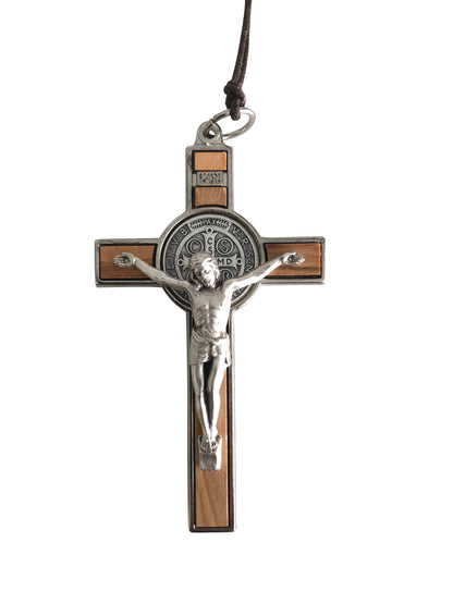 Ciondolo croce San Benedetto in metallo con intarsi legno, 8 cm