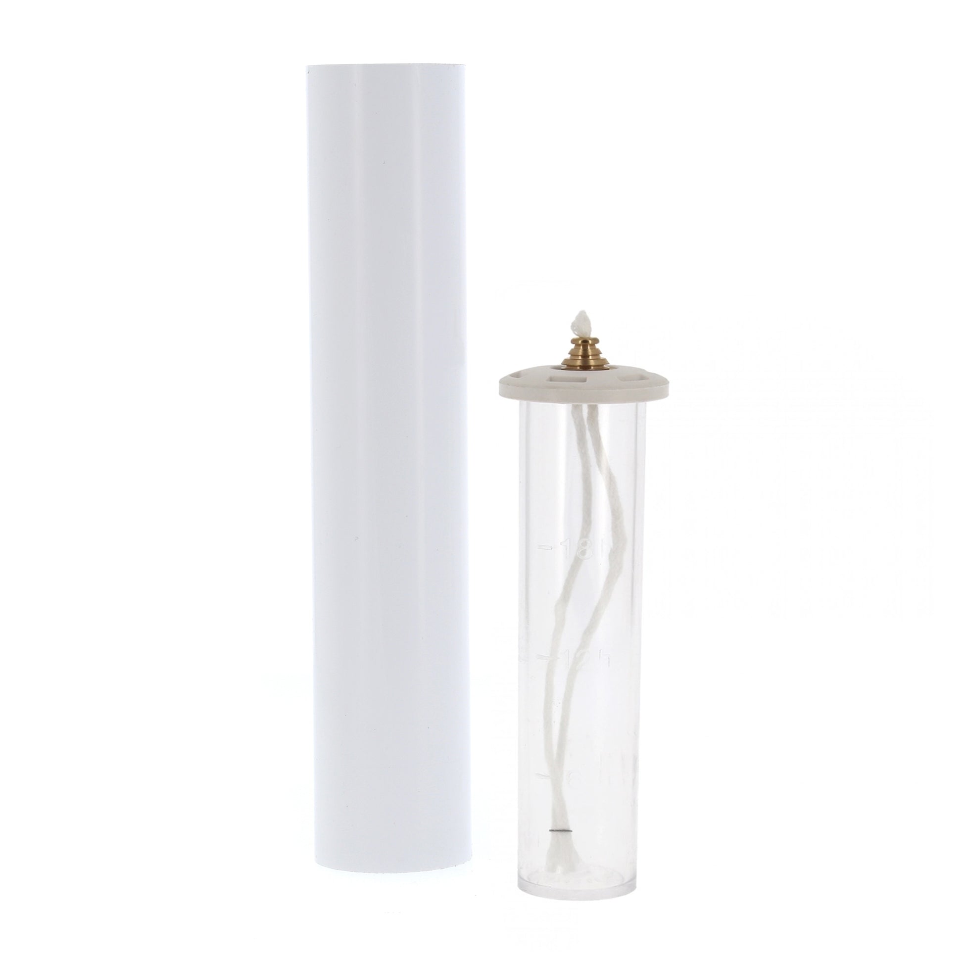 Coppia di candelieri completi di candele a cera liquida e cartucce. Dimensioni candele 5x25 cm