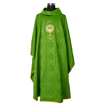 Casula sacerdotale damascata con ricamo calice