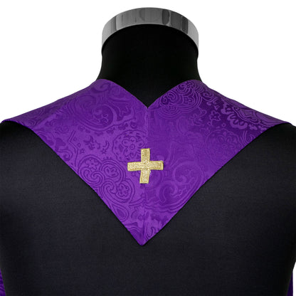 Casula sacerdotale damascata con ricamo calice