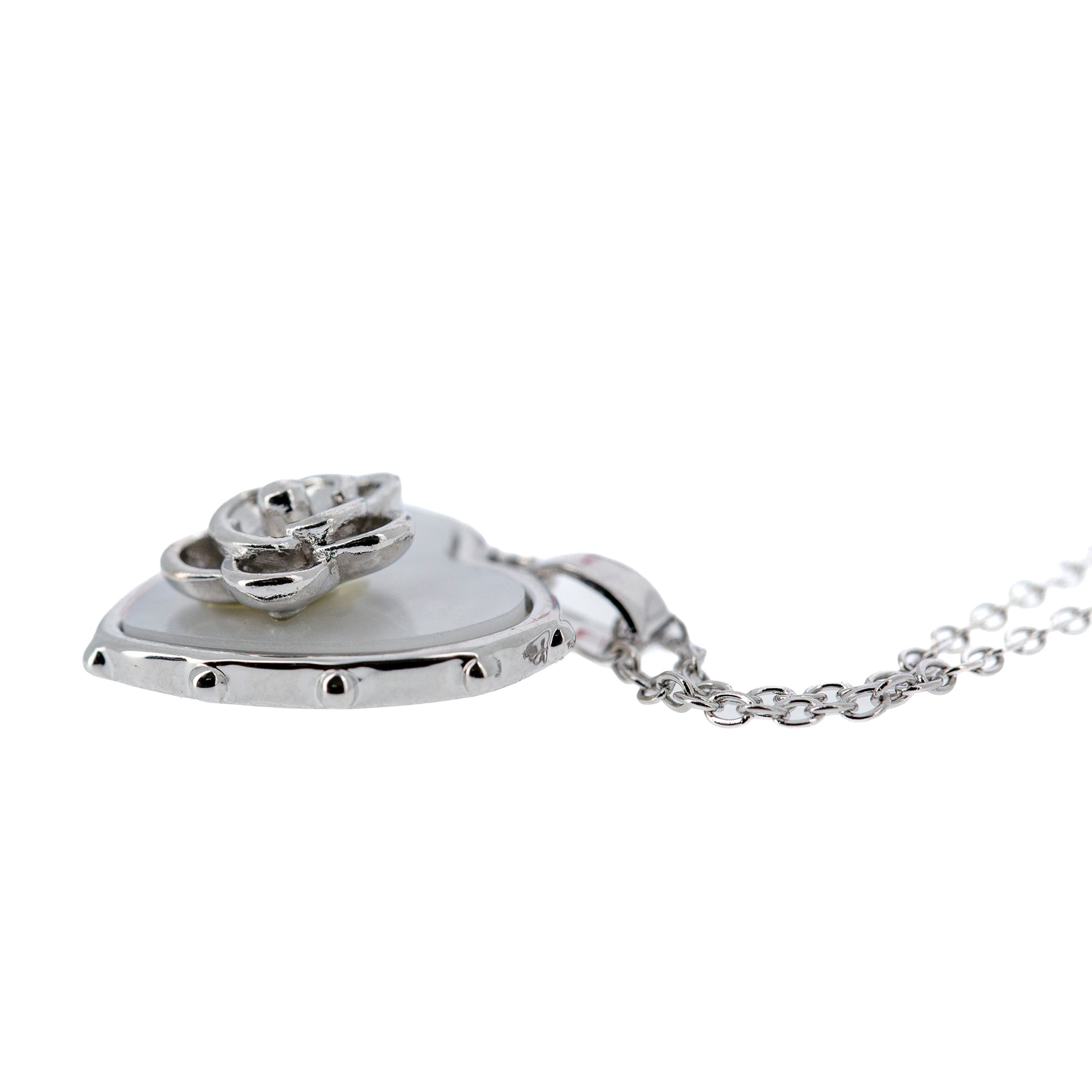 Collana in acciaio con ciondolo  cuore e rosa di Santa Rita. Lunghezza 24 cm