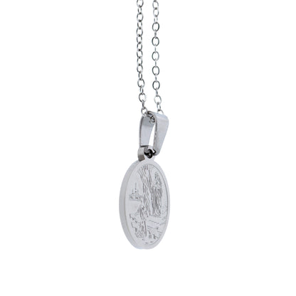 Collana in acciaio con ciondolo Madonna di Lourdes. Lunghezza 24 cm