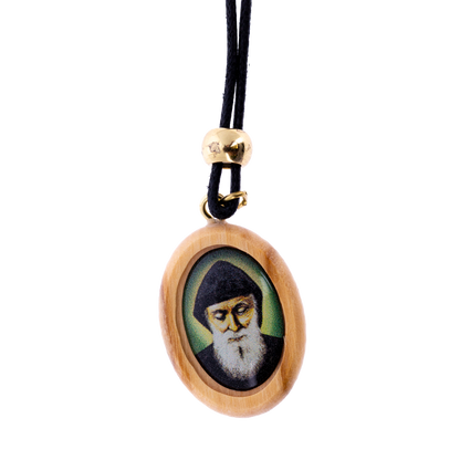Ciondolo San Charbel in legno con cordino. Collana devozionale