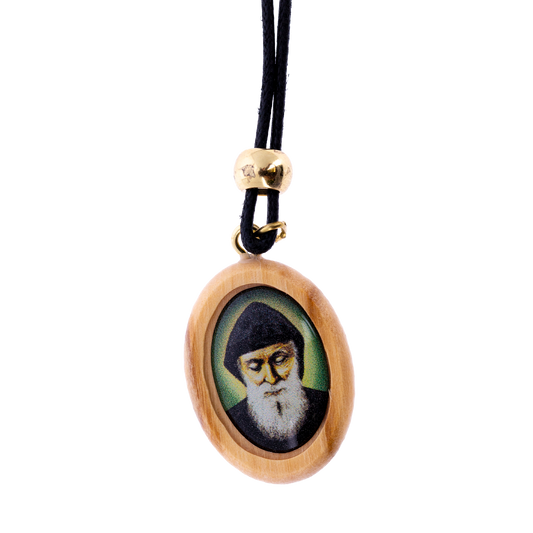Ciondolo San Charbel in legno con cordino. Collana devozionale