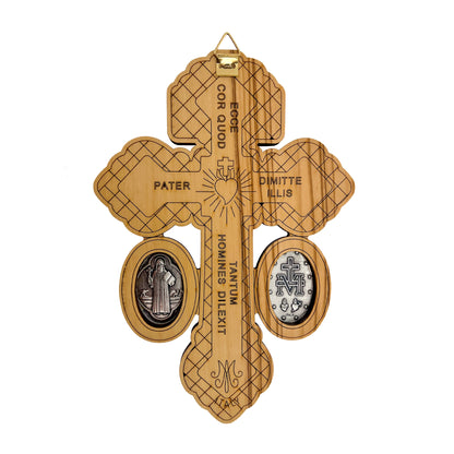 Croce del Perdono in legno, con medaglia Miracolosa e di S.Benedetto in zama. Altezza 18 cm