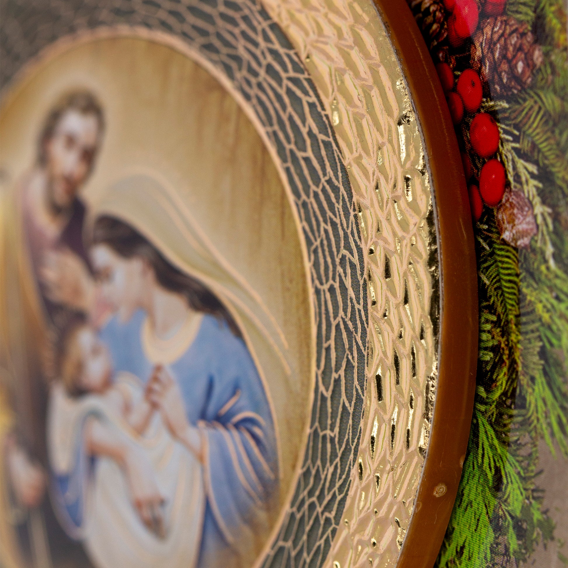Addobbo natalizio con confezione e immagine oro a caldo. Soggetto Natività. Diametro 7 cm (4 soggetti assortiti)
