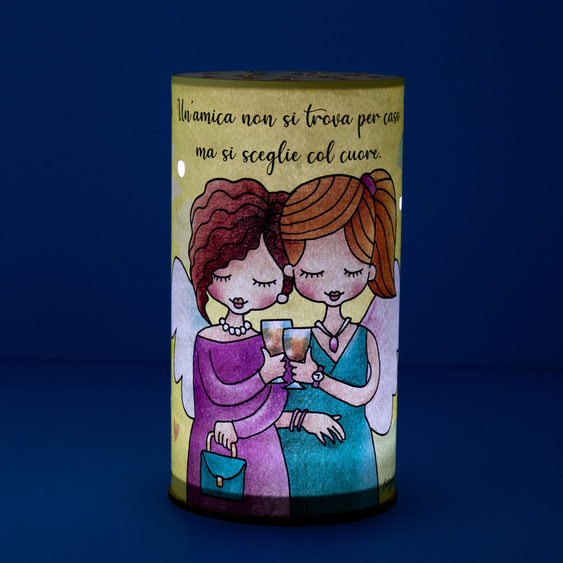 Lampada da compagnia, tonda, in carta e legno, da appendere o da appoggio. Raffigurazione Amicizia