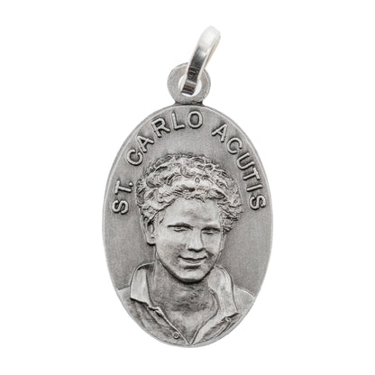 Medaglia St. Carlo Acutis in ottone argentato. Altezza 2,2 cm
