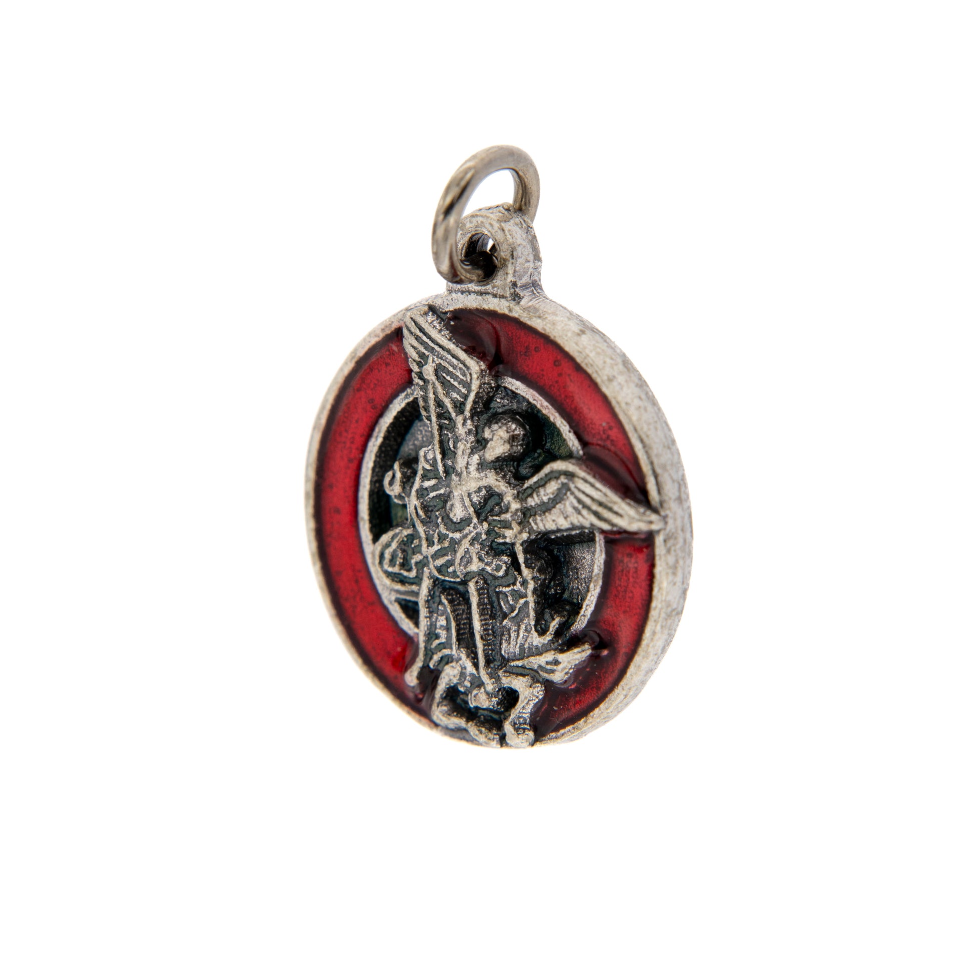 Medaglia San Michele, in zama smaltata. Diametro 1,8 cm