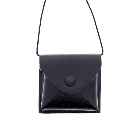 Portateca in simil-pelle. Dimensioni 7x9x2 cm