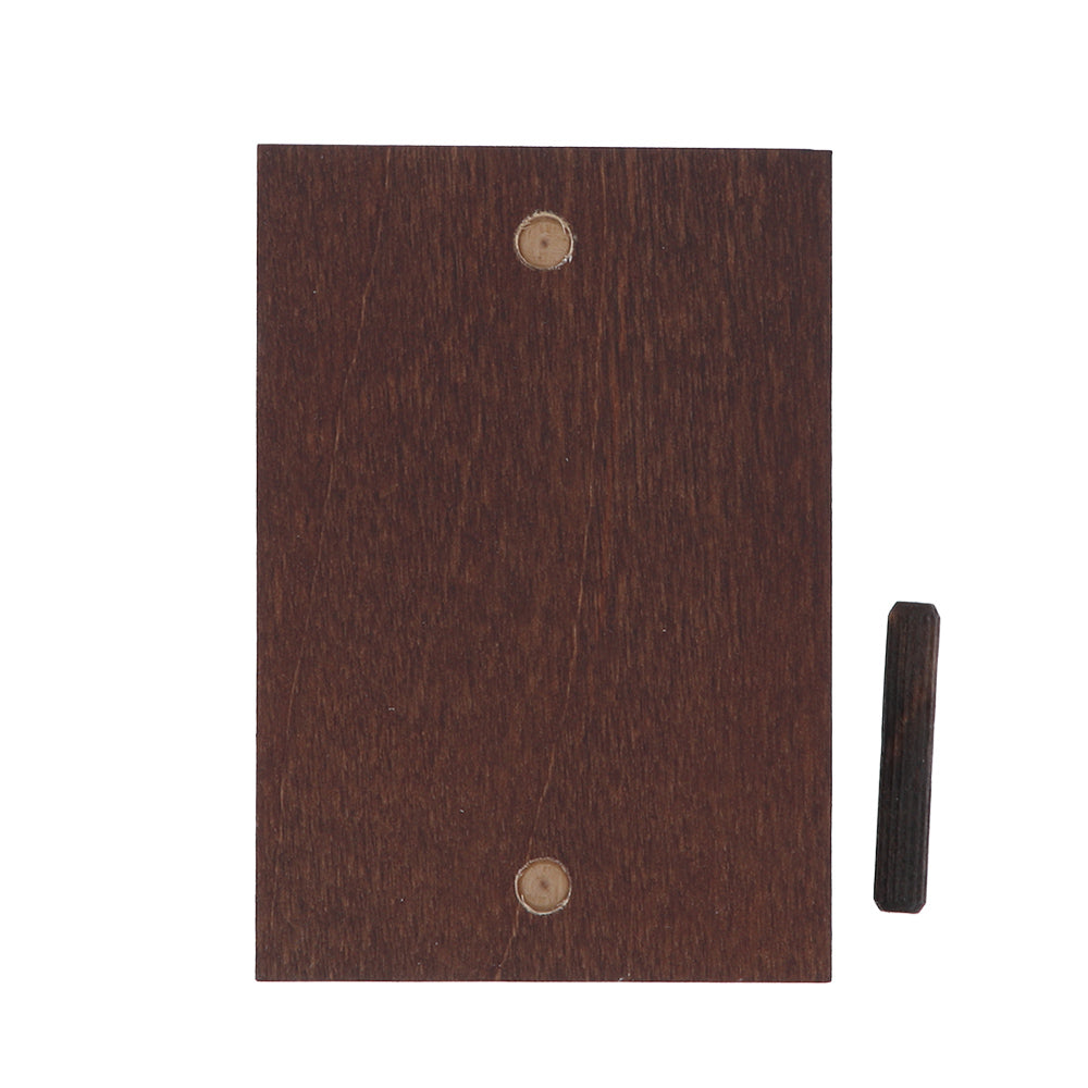 Immagine di San Carlo Acutis su legno. Dimensioni 9,5x6,5 cm