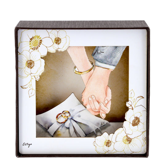 Quadro 3d in scatola, da appoggio, soggetto Matrimonio. Dimensioni 11,5x11,5 cm