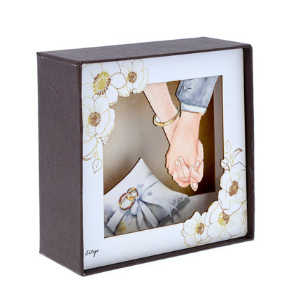 Quadro 3d in scatola, da appoggio, soggetto Matrimonio. Dimensioni 11,5x11,5 cm