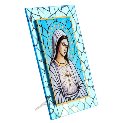 Quadro Madonna di Medjugorje in vetro – Immagine sacra da tavolo o da appendere con basetta – 13 × 18 cm
